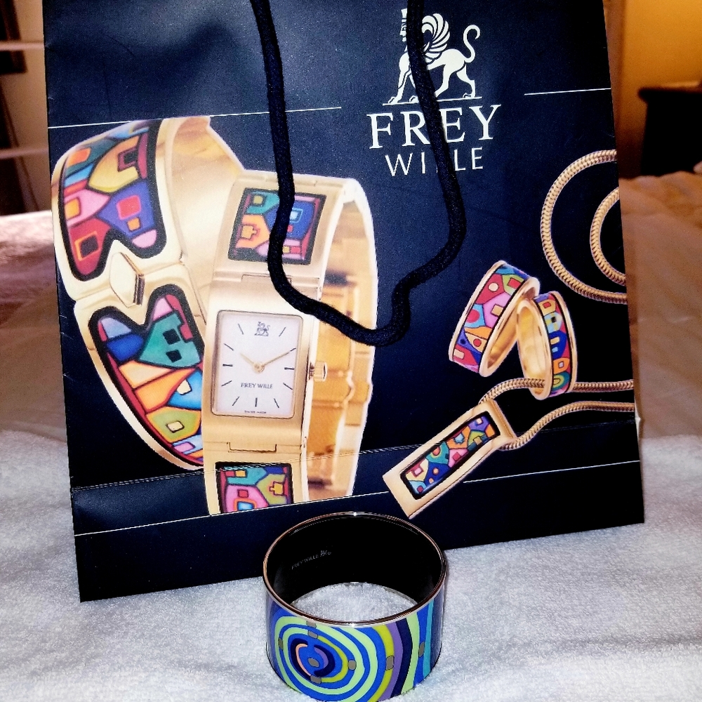 100%AUTHENTIC FREY WILLE SPIRAL OF LIFE BANGLE